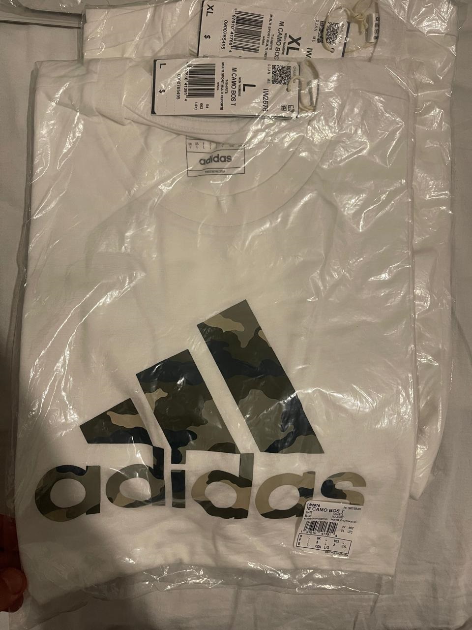 Remera Adidas Logo Camo Original – Blanca - Imagen 5